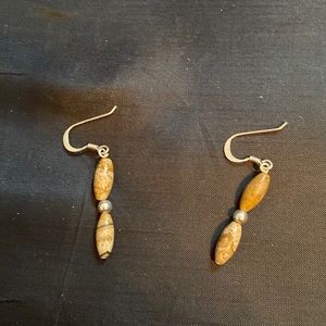 Earring wood